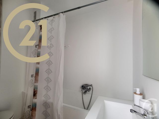 Appartement F3 à vendre - 3 pièces - 51.8 m2 - CANNES - 06 - PROVENCE-ALPES-COTE-D-AZUR - Century 21 Immobilier Service Appartement F3 à vendre - 3 pièces - 51.8 m2 - CANNES - 06 - PROVENCE-ALPES-COTE-D-AZUR - Century 21 Immobilier Service