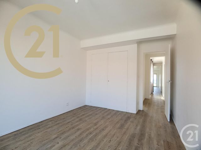 Appartement F3 à vendre - 3 pièces - 51.8 m2 - CANNES - 06 - PROVENCE-ALPES-COTE-D-AZUR - Century 21 Immobilier Service Appartement F3 à vendre - 3 pièces - 51.8 m2 - CANNES - 06 - PROVENCE-ALPES-COTE-D-AZUR - Century 21 Immobilier Service