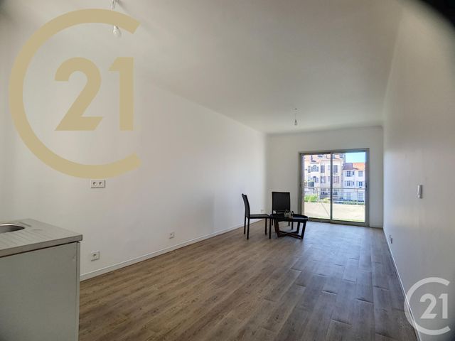 Appartement F3 à vendre - 3 pièces - 51.8 m2 - CANNES - 06 - PROVENCE-ALPES-COTE-D-AZUR - Century 21 Immobilier Service Appartement F3 à vendre - 3 pièces - 51.8 m2 - CANNES - 06 - PROVENCE-ALPES-COTE-D-AZUR - Century 21 Immobilier Service