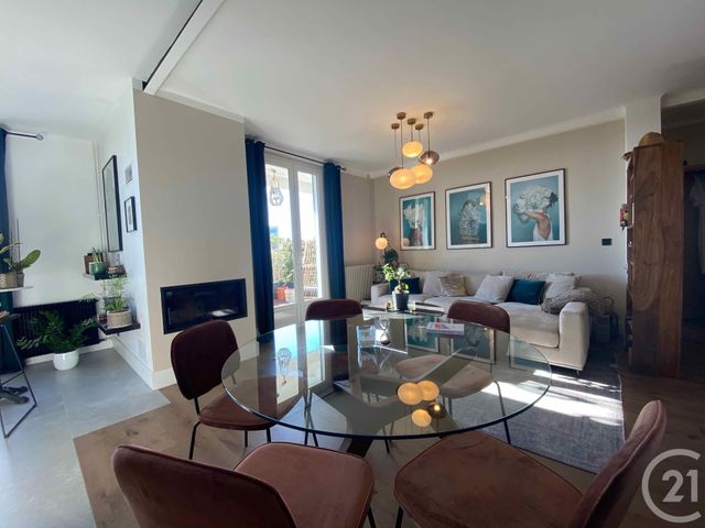 Appartement F3 à vendre - 3 pièces - 85.0 m2 - CANNES - 06 - PROVENCE-ALPES-COTE-D-AZUR - Century 21 Immobilier Service Appartement F3 à vendre - 3 pièces - 85.0 m2 - CANNES - 06 - PROVENCE-ALPES-COTE-D-AZUR - Century 21 Immobilier Service