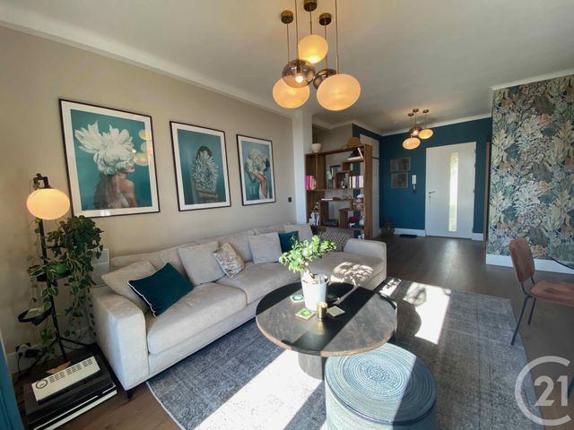 Appartement F3 à vendre - 3 pièces - 85.0 m2 - CANNES - 06 - PROVENCE-ALPES-COTE-D-AZUR - Century 21 Immobilier Service Appartement F3 à vendre - 3 pièces - 85.0 m2 - CANNES - 06 - PROVENCE-ALPES-COTE-D-AZUR - Century 21 Immobilier Service