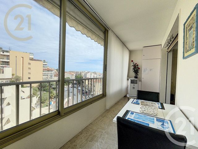 Appartement F1 à vendre - 1 pièce - 24.18 m2 - CANNES - 06 - PROVENCE-ALPES-COTE-D-AZUR - Century 21 Immobilier Service Appartement F1 à vendre - 1 pièce - 24.18 m2 - CANNES - 06 - PROVENCE-ALPES-COTE-D-AZUR - Century 21 Immobilier Service