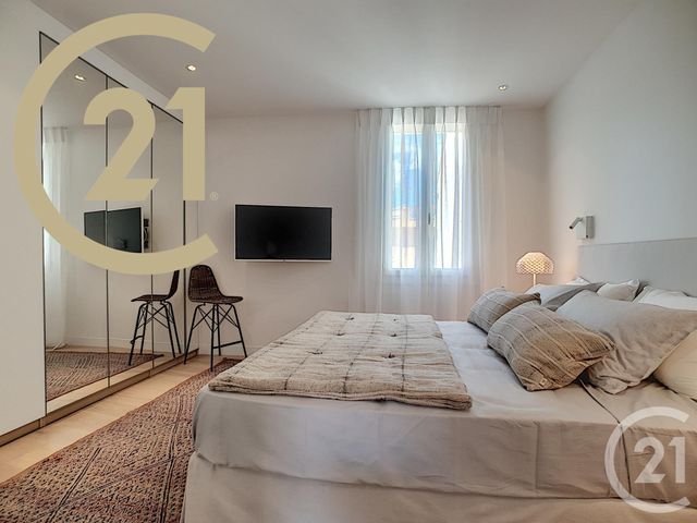 Appartement Duplex à vendre - 4 pièces - 108.91 m2 - CANNES - 06 - PROVENCE-ALPES-COTE-D-AZUR - Century 21 Immobilier Service Appartement Duplex à vendre - 4 pièces - 108.91 m2 - CANNES - 06 - PROVENCE-ALPES-COTE-D-AZUR - Century 21 Immobilier Service