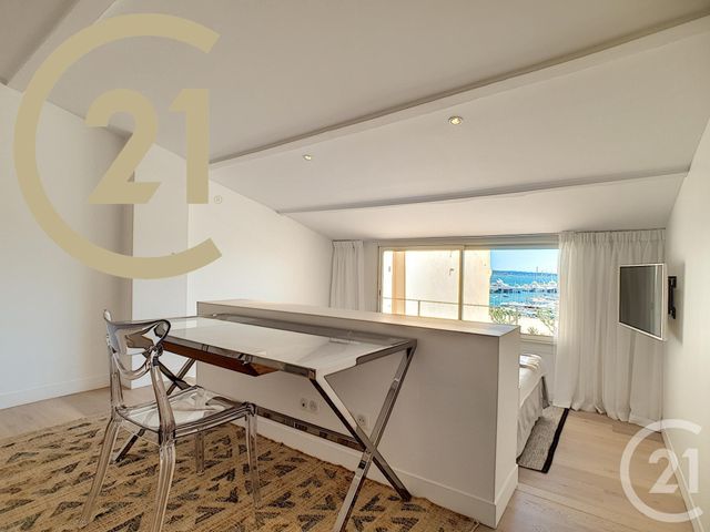 Appartement Duplex à vendre - 4 pièces - 108.91 m2 - CANNES - 06 - PROVENCE-ALPES-COTE-D-AZUR - Century 21 Immobilier Service Appartement Duplex à vendre - 4 pièces - 108.91 m2 - CANNES - 06 - PROVENCE-ALPES-COTE-D-AZUR - Century 21 Immobilier Service