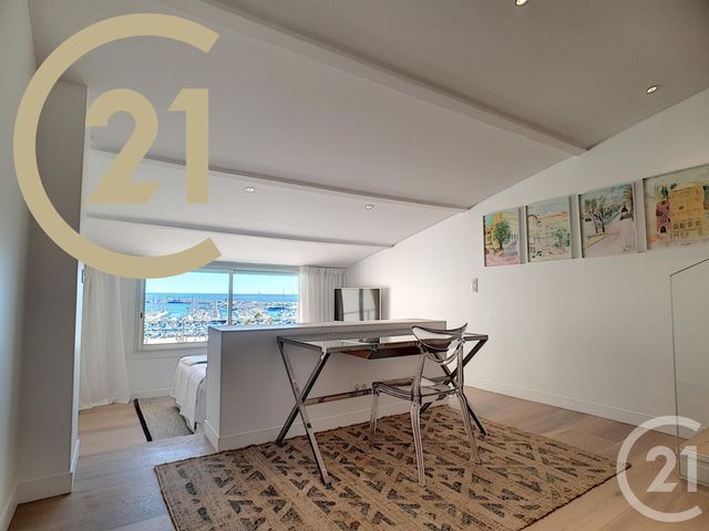 Appartement Duplex à vendre - 4 pièces - 108.91 m2 - CANNES - 06 - PROVENCE-ALPES-COTE-D-AZUR - Century 21 Immobilier Service Appartement Duplex à vendre - 4 pièces - 108.91 m2 - CANNES - 06 - PROVENCE-ALPES-COTE-D-AZUR - Century 21 Immobilier Service