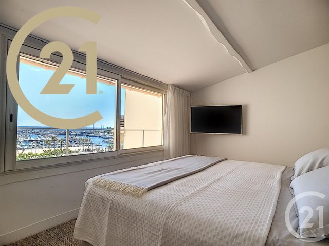 Appartement Duplex à vendre - 4 pièces - 108.91 m2 - CANNES - 06 - PROVENCE-ALPES-COTE-D-AZUR - Century 21 Immobilier Service Appartement Duplex à vendre - 4 pièces - 108.91 m2 - CANNES - 06 - PROVENCE-ALPES-COTE-D-AZUR - Century 21 Immobilier Service
