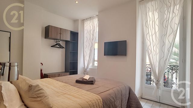 Appartement F3 à vendre - 3 pièces - 46.5 m2 - CANNES - 06 - PROVENCE-ALPES-COTE-D-AZUR - Century 21 Immobilier Service Appartement F3 à vendre - 3 pièces - 46.5 m2 - CANNES - 06 - PROVENCE-ALPES-COTE-D-AZUR - Century 21 Immobilier Service