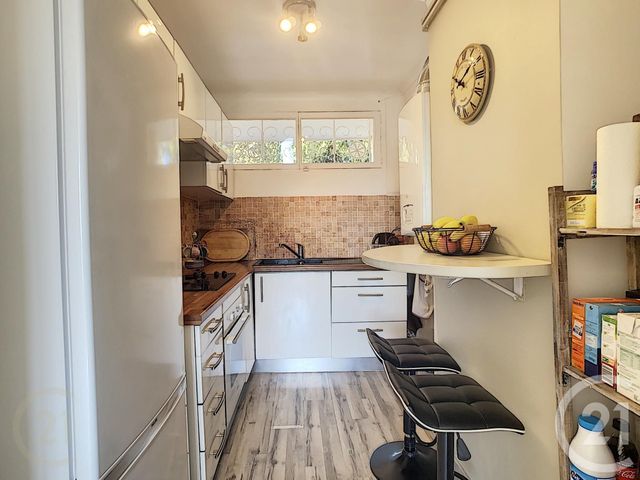 Appartement F3 à louer - 3 pièces - 49.0 m2 - CANNES - 06 - PROVENCE-ALPES-COTE-D-AZUR - Century 21 Immobilier Service Appartement F3 à louer - 3 pièces - 49.0 m2 - CANNES - 06 - PROVENCE-ALPES-COTE-D-AZUR - Century 21 Immobilier Service