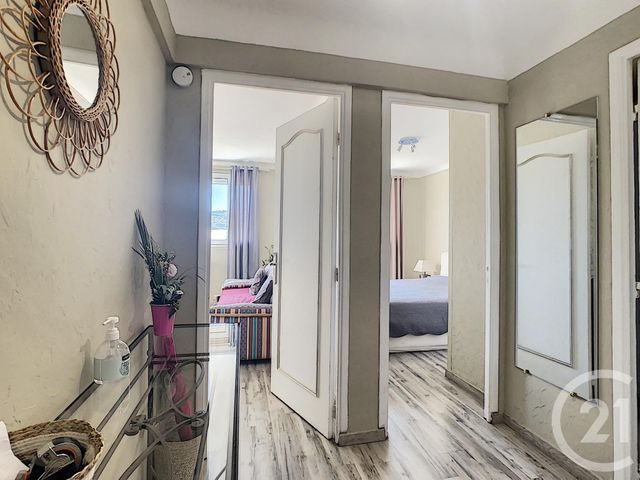 Appartement F3 à louer - 3 pièces - 49.0 m2 - CANNES - 06 - PROVENCE-ALPES-COTE-D-AZUR - Century 21 Immobilier Service Appartement F3 à louer - 3 pièces - 49.0 m2 - CANNES - 06 - PROVENCE-ALPES-COTE-D-AZUR - Century 21 Immobilier Service