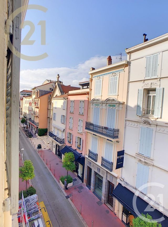 Appartement F3 à vendre - 3 pièces - 60.32 m2 - CANNES - 06 - PROVENCE-ALPES-COTE-D-AZUR - Century 21 Immobilier Service Appartement F3 à vendre - 3 pièces - 60.32 m2 - CANNES - 06 - PROVENCE-ALPES-COTE-D-AZUR - Century 21 Immobilier Service