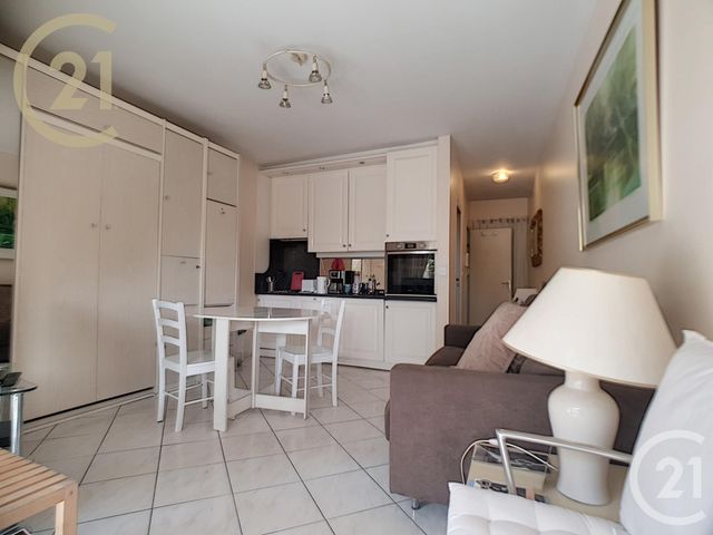 Studio à vendre - 1 pièce - 22.27 m2 - CANNES - 06 - PROVENCE-ALPES-COTE-D-AZUR - Century 21 Immobilier Service Studio à vendre - 1 pièce - 22.27 m2 - CANNES - 06 - PROVENCE-ALPES-COTE-D-AZUR - Century 21 Immobilier Service
