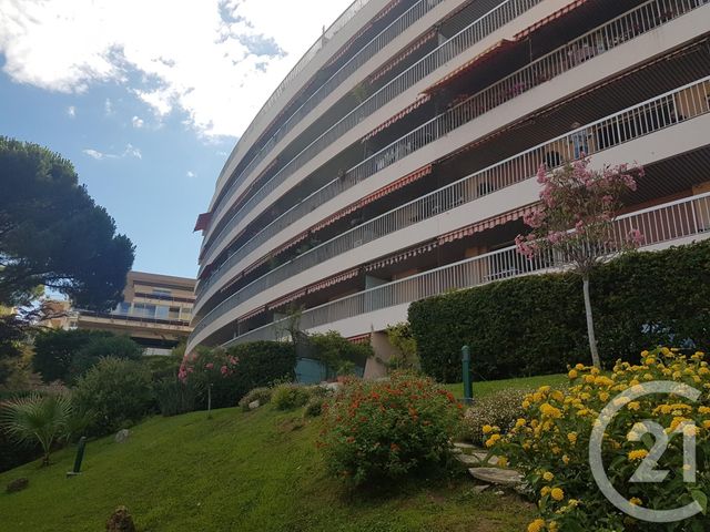 Studio à vendre - 1 pièce - 22.27 m2 - CANNES - 06 - PROVENCE-ALPES-COTE-D-AZUR - Century 21 Immobilier Service Studio à vendre - 1 pièce - 22.27 m2 - CANNES - 06 - PROVENCE-ALPES-COTE-D-AZUR - Century 21 Immobilier Service