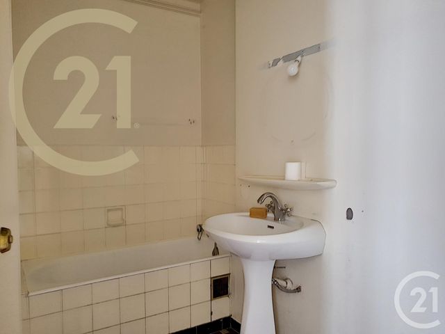 Appartement F4 à vendre - 4 pièces - 68.0 m2 - CANNES - 06 - PROVENCE-ALPES-COTE-D-AZUR - Century 21 Immobilier Service Appartement F4 à vendre - 4 pièces - 68.0 m2 - CANNES - 06 - PROVENCE-ALPES-COTE-D-AZUR - Century 21 Immobilier Service