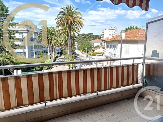 Appartement F4 à vendre - 4 pièces - 68.0 m2 - CANNES - 06 - PROVENCE-ALPES-COTE-D-AZUR - Century 21 Immobilier Service Appartement F4 à vendre - 4 pièces - 68.0 m2 - CANNES - 06 - PROVENCE-ALPES-COTE-D-AZUR - Century 21 Immobilier Service