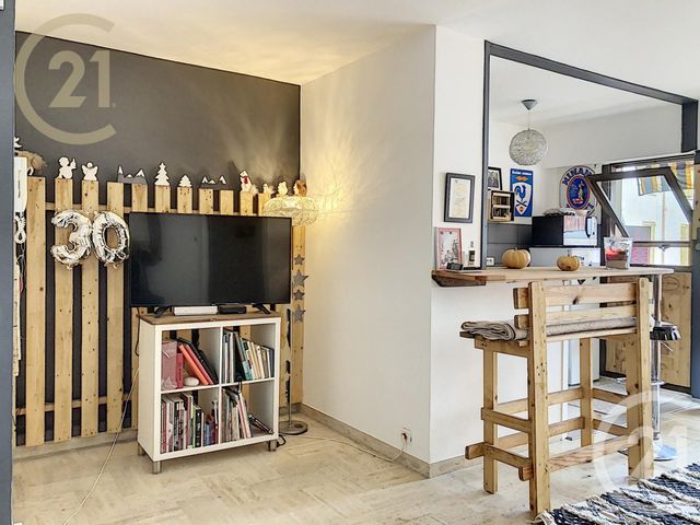 Appartement F2 à vendre - 2 pièces - 42.0 m2 - CANNES - 06 - PROVENCE-ALPES-COTE-D-AZUR - Century 21 Immobilier Service Appartement F2 à vendre - 2 pièces - 42.0 m2 - CANNES - 06 - PROVENCE-ALPES-COTE-D-AZUR - Century 21 Immobilier Service