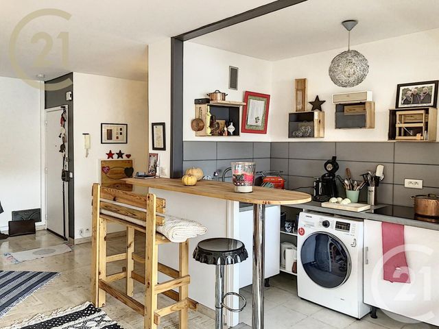 Appartement F2 à vendre - 2 pièces - 42.0 m2 - CANNES - 06 - PROVENCE-ALPES-COTE-D-AZUR - Century 21 Immobilier Service Appartement F2 à vendre - 2 pièces - 42.0 m2 - CANNES - 06 - PROVENCE-ALPES-COTE-D-AZUR - Century 21 Immobilier Service