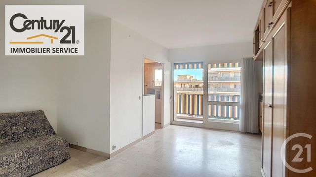 Appartement F2 à louer - 2 pièces - 42.89 m2 - CANNES - 06 - PROVENCE-ALPES-COTE-D-AZUR - Century 21 Immobilier Service Appartement F2 à louer - 2 pièces - 42.89 m2 - CANNES - 06 - PROVENCE-ALPES-COTE-D-AZUR - Century 21 Immobilier Service
