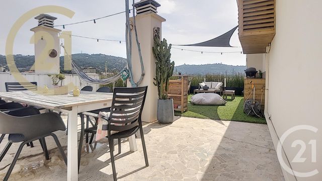 Appartement F3 à vendre - 3 pièces - 73.0 m2 - CANNES - 06 - PROVENCE-ALPES-COTE-D-AZUR - Century 21 Immobilier Service Appartement F3 à vendre - 3 pièces - 73.0 m2 - CANNES - 06 - PROVENCE-ALPES-COTE-D-AZUR - Century 21 Immobilier Service
