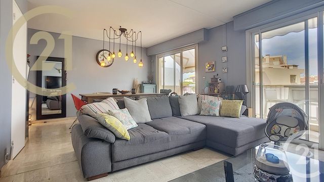 Appartement F3 à vendre - 3 pièces - 73.0 m2 - CANNES - 06 - PROVENCE-ALPES-COTE-D-AZUR - Century 21 Immobilier Service Appartement F3 à vendre - 3 pièces - 73.0 m2 - CANNES - 06 - PROVENCE-ALPES-COTE-D-AZUR - Century 21 Immobilier Service