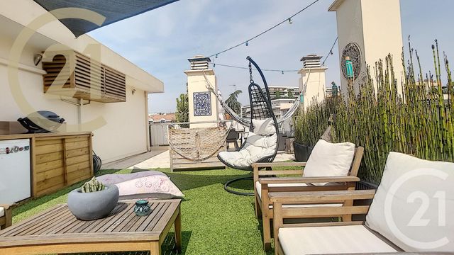 Appartement F3 à vendre - 3 pièces - 73.0 m2 - CANNES - 06 - PROVENCE-ALPES-COTE-D-AZUR - Century 21 Immobilier Service Appartement F3 à vendre - 3 pièces - 73.0 m2 - CANNES - 06 - PROVENCE-ALPES-COTE-D-AZUR - Century 21 Immobilier Service