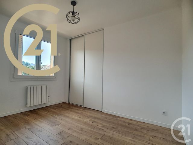 Appartement F4 à vendre - 4 pièces - 67.68 m2 - CANNES - 06 - PROVENCE-ALPES-COTE-D-AZUR - Century 21 Immobilier Service Appartement F4 à vendre - 4 pièces - 67.68 m2 - CANNES - 06 - PROVENCE-ALPES-COTE-D-AZUR - Century 21 Immobilier Service