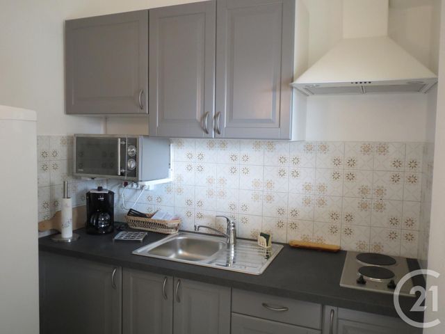 Appartement F1 à louer - 1 pièce - 25.27 m2 - CANNES - 06 - PROVENCE-ALPES-COTE-D-AZUR - Century 21 Immobilier Service Appartement F1 à louer - 1 pièce - 25.27 m2 - CANNES - 06 - PROVENCE-ALPES-COTE-D-AZUR - Century 21 Immobilier Service
