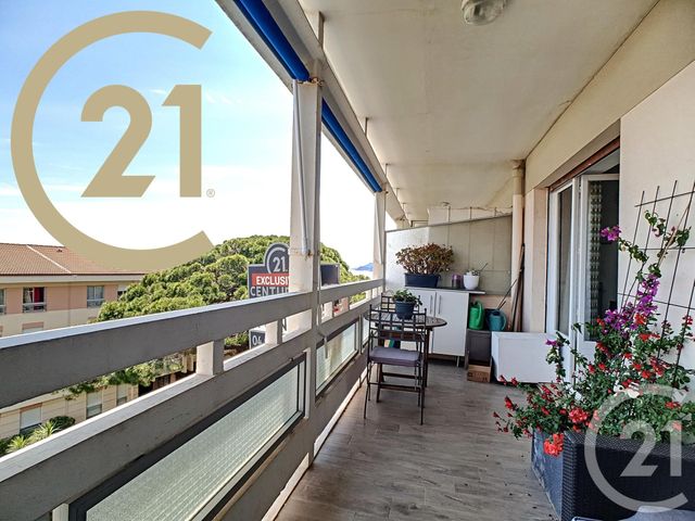 Appartement F2 à vendre - 2 pièces - 44.18 m2 - CANNES - 06 - PROVENCE-ALPES-COTE-D-AZUR - Century 21 Immobilier Service Appartement F2 à vendre - 2 pièces - 44.18 m2 - CANNES - 06 - PROVENCE-ALPES-COTE-D-AZUR - Century 21 Immobilier Service