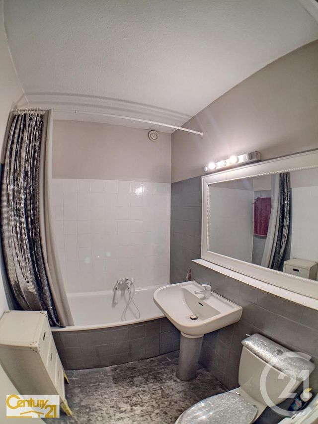 Appartement F1 à louer - 1 pièce - 25.06 m2 - CANNES - 06 - PROVENCE-ALPES-COTE-D-AZUR - Century 21 Immobilier Service Appartement F1 à louer - 1 pièce - 25.06 m2 - CANNES - 06 - PROVENCE-ALPES-COTE-D-AZUR - Century 21 Immobilier Service