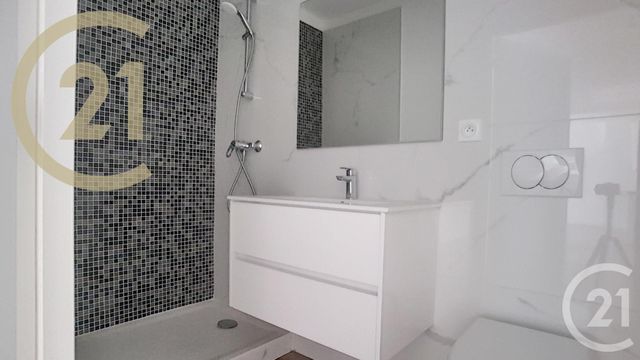 Afficher la photo en grand Appartement F3 à vendre - 3 pièces - 52.64 m2 - CANNES - 06 - PROVENCE-ALPES-COTE-D-AZUR - Century 21 Immobilier Service