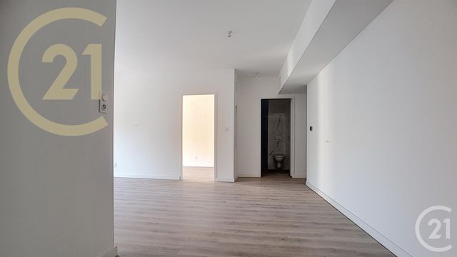 Afficher la photo en grand Appartement F3 à vendre - 3 pièces - 57.66 m2 - CANNES - 06 - PROVENCE-ALPES-COTE-D-AZUR - Century 21 Immobilier Service