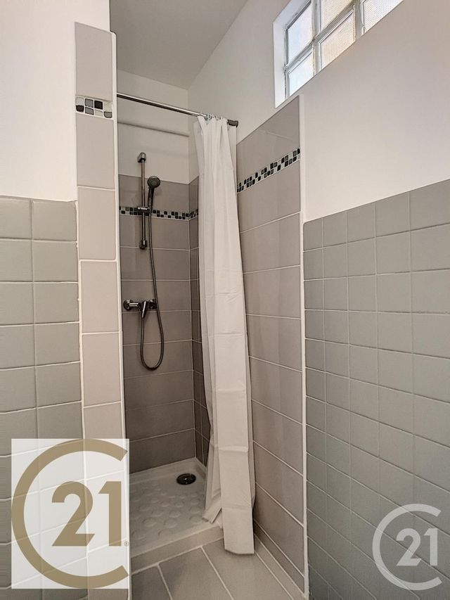 Afficher la photo en grand Appartement F1 à vendre - 1 pièce - 21.26 m2 - LE CANNET - 06 - PROVENCE-ALPES-COTE-D-AZUR - Century 21 Immobilier Service