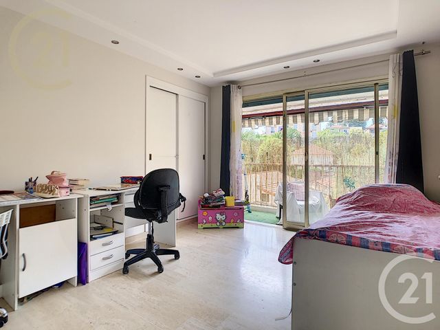 Afficher la photo en grand Appartement F2 à vendre - 2 pièces - 49.16 m2 - CANNES - 06 - PROVENCE-ALPES-COTE-D-AZUR - Century 21 Immobilier Service