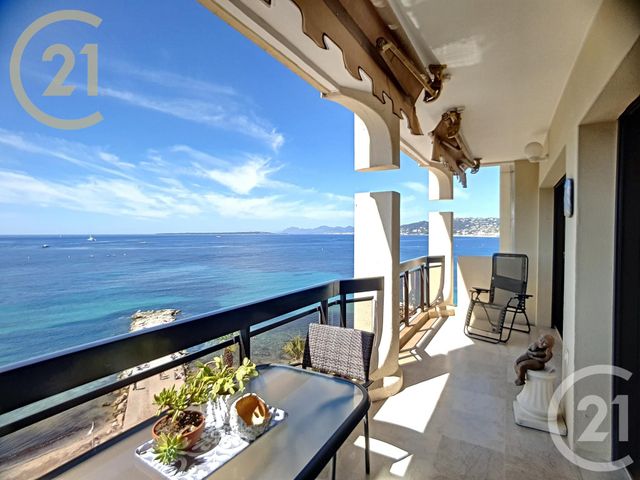 Afficher la photo en grand Appartement F3 à vendre - 3 pièces - 84.25 m2 - JUAN LES PINS - 06 - PROVENCE-ALPES-COTE-D-AZUR - Century 21 Immobilier Service