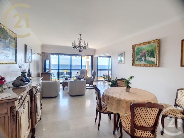 Afficher la photo en grand Appartement F3 à vendre - 3 pièces - 84.25 m2 - JUAN LES PINS - 06 - PROVENCE-ALPES-COTE-D-AZUR - Century 21 Immobilier Service