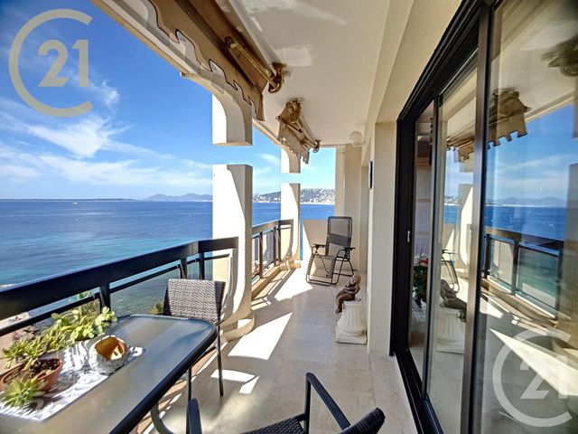 Afficher la photo en grand Appartement F3 à vendre - 3 pièces - 84.25 m2 - JUAN LES PINS - 06 - PROVENCE-ALPES-COTE-D-AZUR - Century 21 Immobilier Service