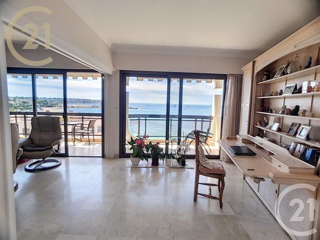 Afficher la photo en grand Appartement F3 à vendre - 3 pièces - 84.25 m2 - JUAN LES PINS - 06 - PROVENCE-ALPES-COTE-D-AZUR - Century 21 Immobilier Service