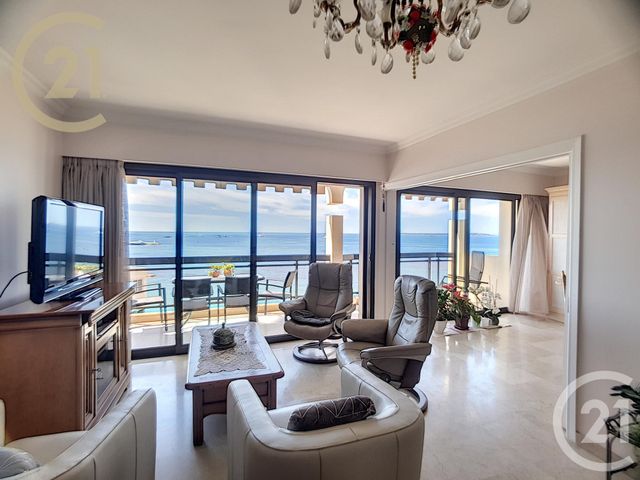 Afficher la photo en grand Appartement F3 à vendre - 3 pièces - 84.25 m2 - JUAN LES PINS - 06 - PROVENCE-ALPES-COTE-D-AZUR - Century 21 Immobilier Service