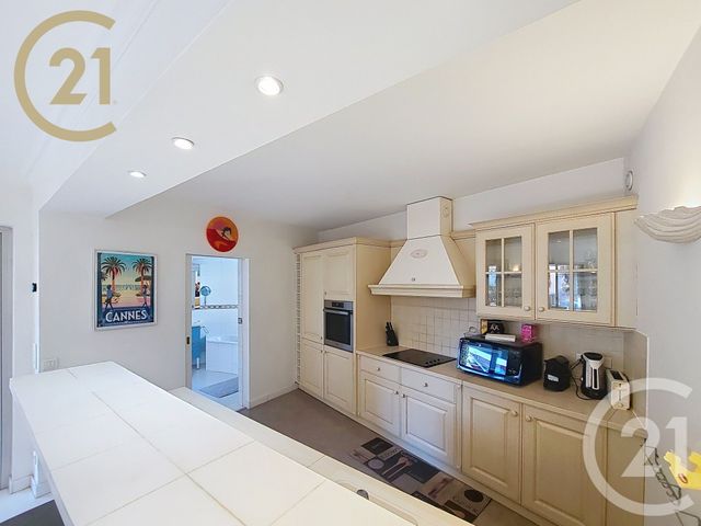 Appartement F6 à vendre - 6 pièces - 143.8 m2 - CANNES - 06 - PROVENCE-ALPES-COTE-D-AZUR - Century 21 Immobilier Service