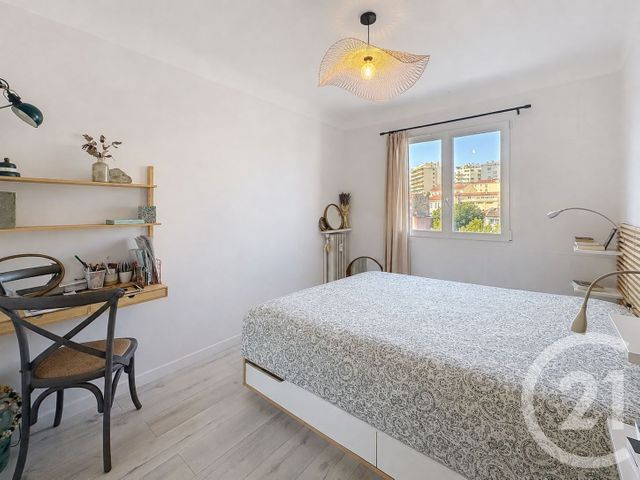 Appartement F4 à vendre - 4 pièces - 70.15 m2 - CANNES - 06 - PROVENCE-ALPES-COTE-D-AZUR - Century 21 Immobilier Service