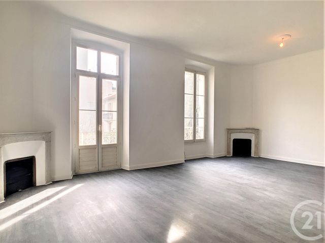 Appartement F4 à louer - 4 pièces - 113.62 m2 - CANNES - 06 - PROVENCE-ALPES-COTE-D-AZUR - Century 21 Immobilier Service