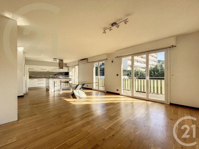 Appartement F5 à vendre - 6 pièces - 114.0 m2 - CANNES - 06 - PROVENCE-ALPES-COTE-D-AZUR - Century 21 Immobilier Service
