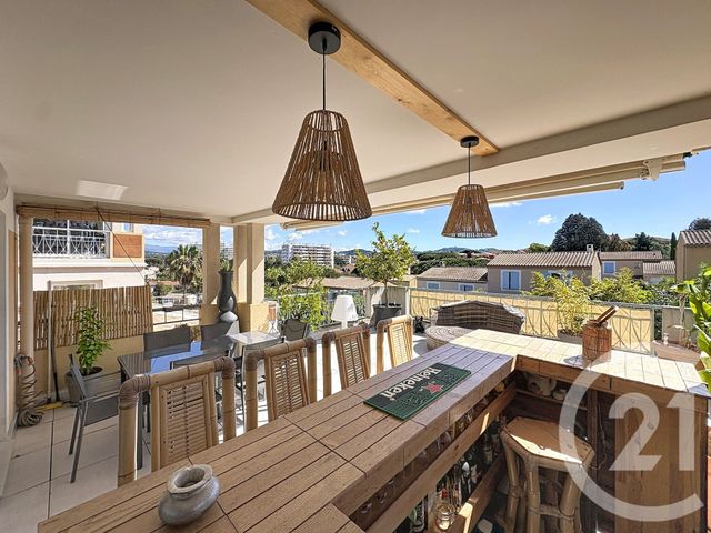 Appartement F2 à vendre - 2 pièces - 46.0 m2 - CANNES - 06 - PROVENCE-ALPES-COTE-D-AZUR - Century 21 Immobilier Service