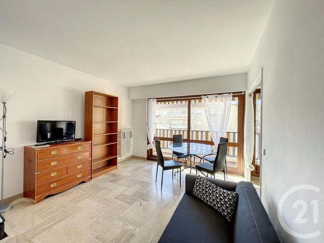 Appartement F1 à louer - 1 pièce - 30.18 m2 - CANNES - 06 - PROVENCE-ALPES-COTE-D-AZUR - Century 21 Immobilier Service