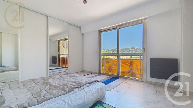 Appartement F3 à vendre - 3 pièces - 73.72 m2 - CANNES - 06 - PROVENCE-ALPES-COTE-D-AZUR - Century 21 Immobilier Service