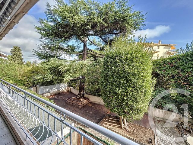 Appartement F2 à louer - 2 pièces - 39.0 m2 - CANNES - 06 - PROVENCE-ALPES-COTE-D-AZUR - Century 21 Immobilier Service