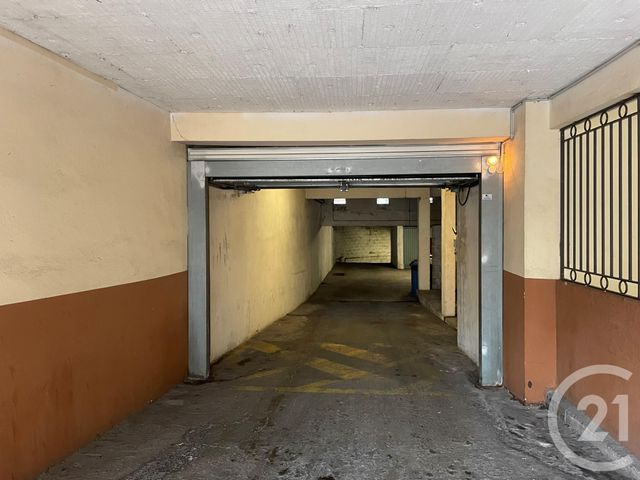 parking à louer - 11.8 m2 - CANNES - 06 - PROVENCE-ALPES-COTE-D-AZUR - Century 21 Immobilier Service