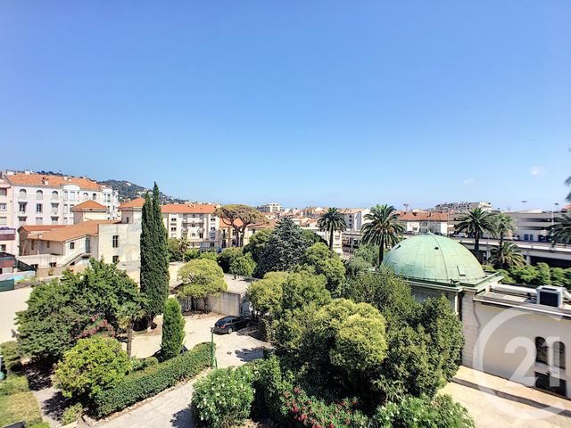Appartement F2 à louer - 2 pièces - 30.89 m2 - CANNES - 06 - PROVENCE-ALPES-COTE-D-AZUR - Century 21 Immobilier Service