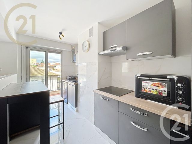 Appartement F2 à vendre - 2 pièces - 50.74 m2 - CANNES - 06 - PROVENCE-ALPES-COTE-D-AZUR - Century 21 Immobilier Service