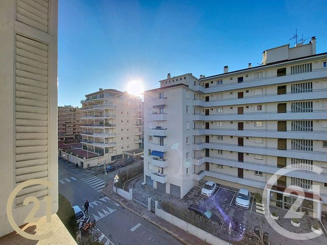 Appartement F4 à vendre - 4 pièces - 65.1 m2 - LE CANNET - 06 - PROVENCE-ALPES-COTE-D-AZUR - Century 21 Immobilier Service