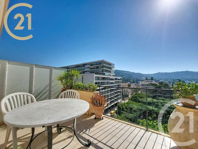 Appartement F1 à vendre - 1 pièce - 35.23 m2 - CANNES - 06 - PROVENCE-ALPES-COTE-D-AZUR - Century 21 Immobilier Service